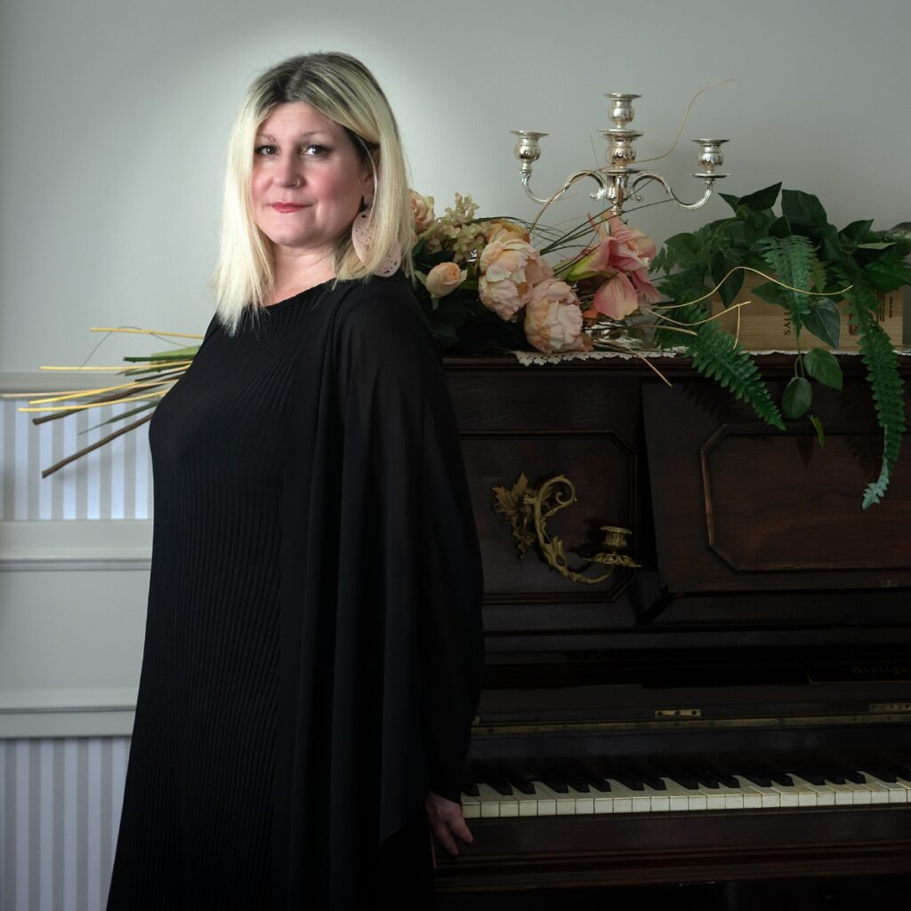 Stefania Marvulli a un funerale